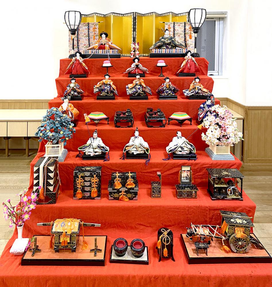 ひなまつりと 3月の誕生日会をしました 御堂筋本町ちどり保育園 社会福祉法人晋栄福祉会